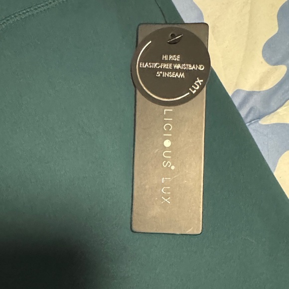 Yogalicious LUX Deep Teal Bike Shorts- XL - Picture 2 of 6